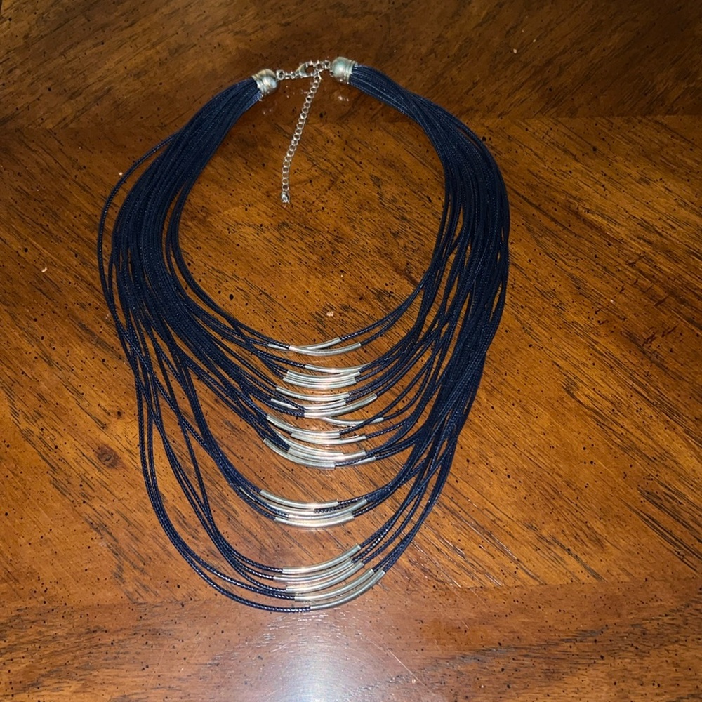 Woman’s Necklace